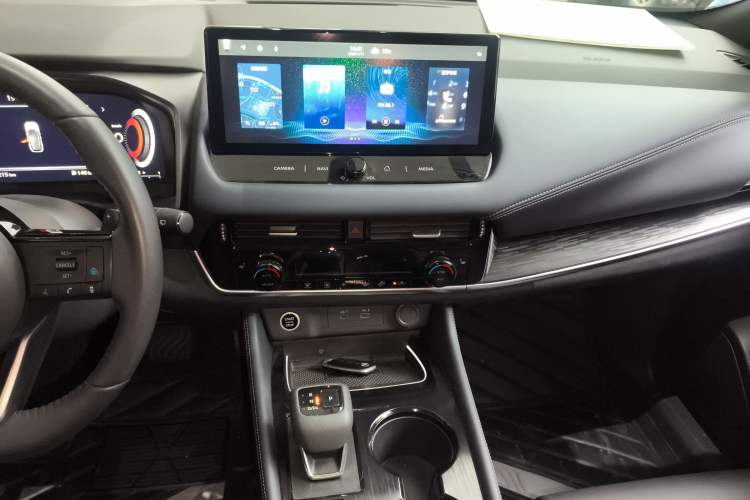 Used Nissan Qashqai 2023 1.3T CVT Flagship Edition Audio And AC Panel