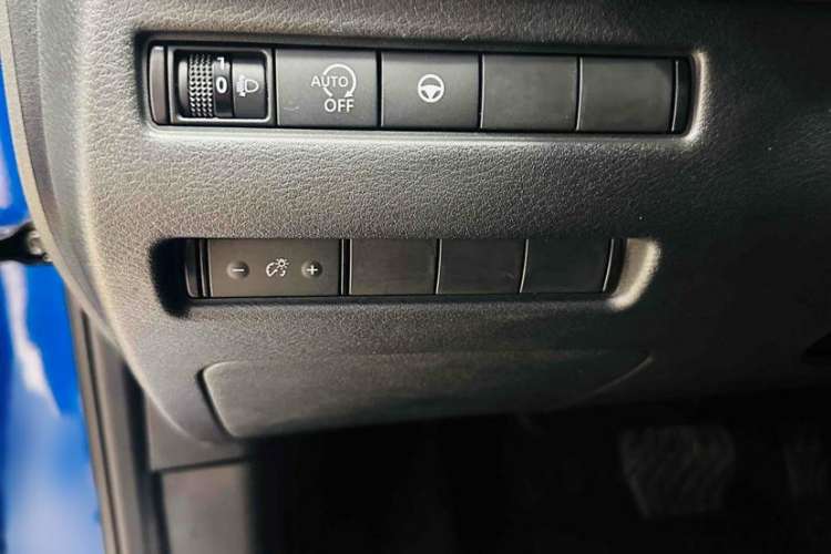 Used Nissan Qashqai 2023 1.3T CVT Luxury Edition Interior 8