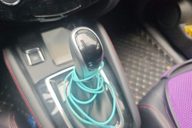 Used Nissan Qashqai 2023 Classic 2.0L CVT XV Comfort Edition Gear Lever