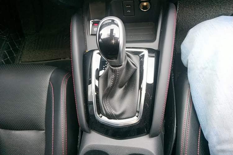 Used Nissan Qashqai 2023 Classic 2.0L CVT XV+ Leading Edition Gear Lever