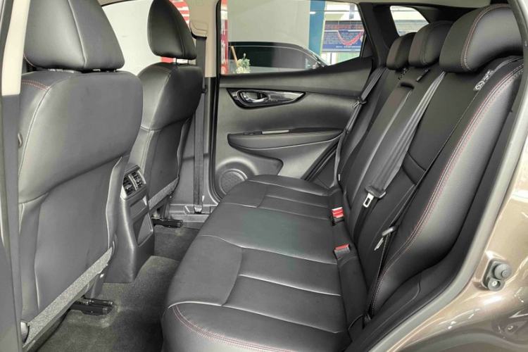Used Nissan Qashqai 2023 Classic 2.0L CVT XV Comfort Edition Interior 2