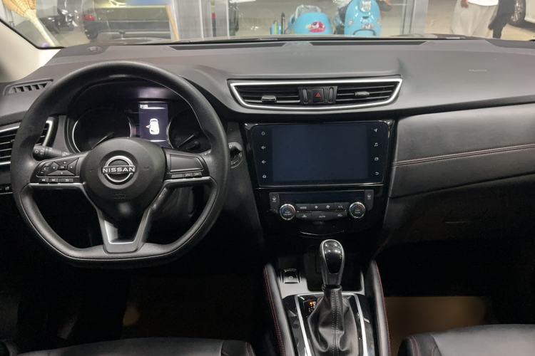 Used Nissan Qashqai 2023 Classic 2.0L CVT XV Comfort Edition Interior 3