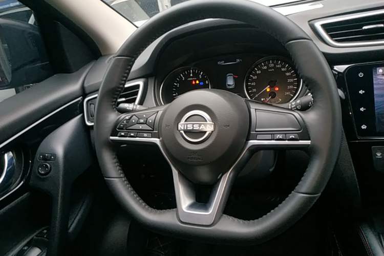Used Nissan Qashqai 2023 Classic 2.0L CVT XV+ Leading Edition Steering Wheel