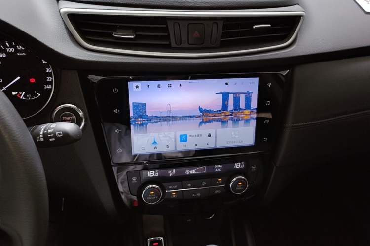 Used Nissan Qashqai 2023 Classic 2.0L CVT XV Comfort Edition Audio And AC Panel