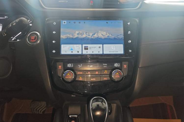 Used Nissan Qashqai 2023 Classic 2.0L CVT XV Comfort Edition Audio And AC Panel