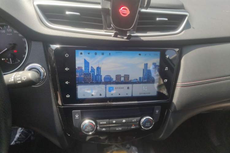 Used Nissan Qashqai 2023 Classic 2.0L CVT XV+ Leading Edition Audio And AC Panel