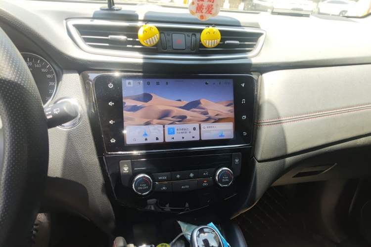 Used Nissan Qashqai 2023 Classic 2.0L CVT XV Prem. Smart Enjoyment Edition Audio And AC Panel