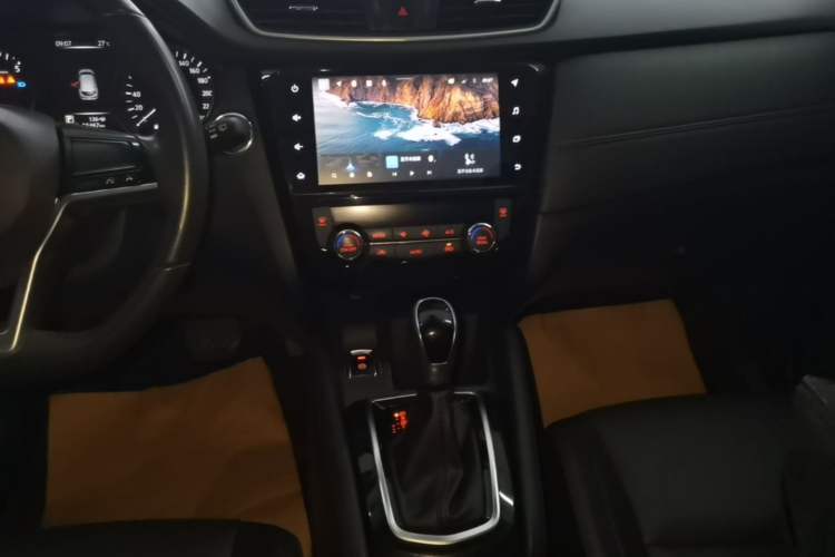 Used Nissan Qashqai 2023 Classic 2.0L CVT XV+ Leading Edition Audio And AC Panel