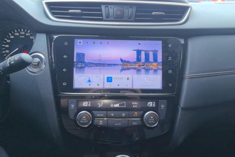 Used Nissan Qashqai 2023 Classic 2.0L CVT XV Comfort Edition Audio And AC Panel