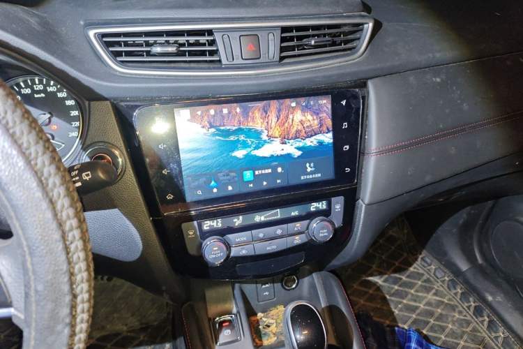 Used Nissan Qashqai 2023 Classic 2.0L CVT XV Comfort Edition Audio And AC Panel