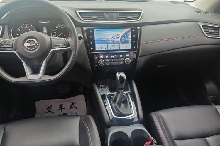 Used Nissan Qashqai 2023 Classic 2.0L CVT XV Comfort Edition Audio And AC Panel