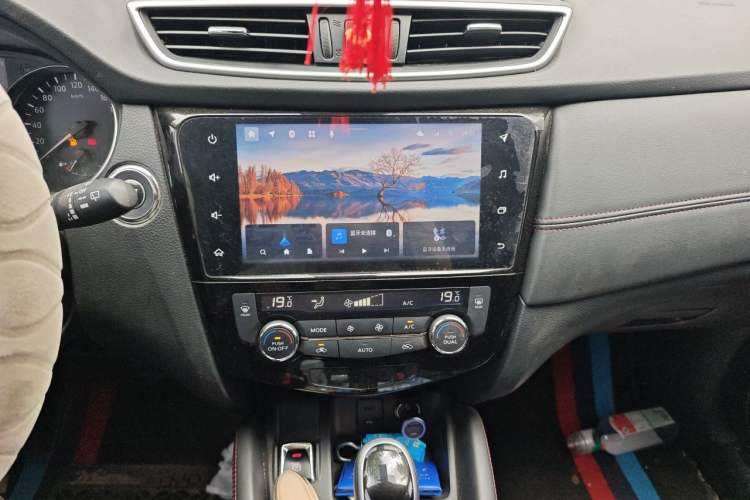 Used Nissan Qashqai 2023 Classic 2.0L CVT XV Comfort Edition Audio And AC Panel