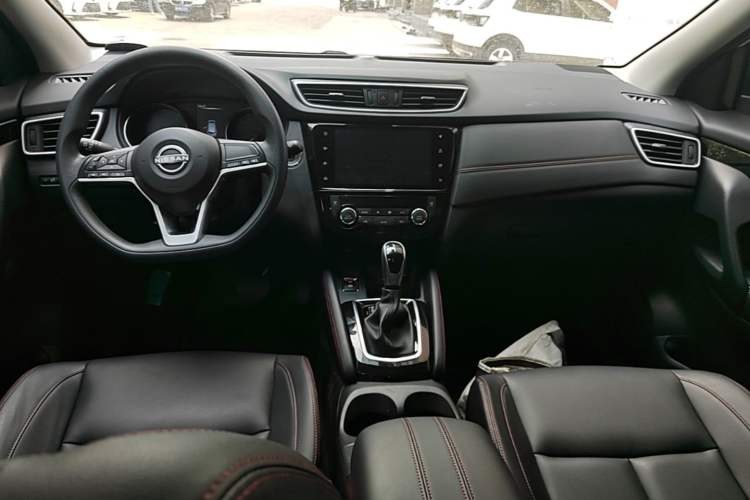 Used Nissan Qashqai 2023 Classic 2.0L CVT XV Comfort Edition Center Console