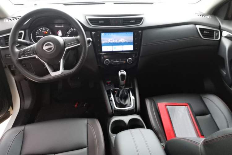 Used Nissan Qashqai 2023 Classic 2.0L CVT XV Comfort Edition Center Console