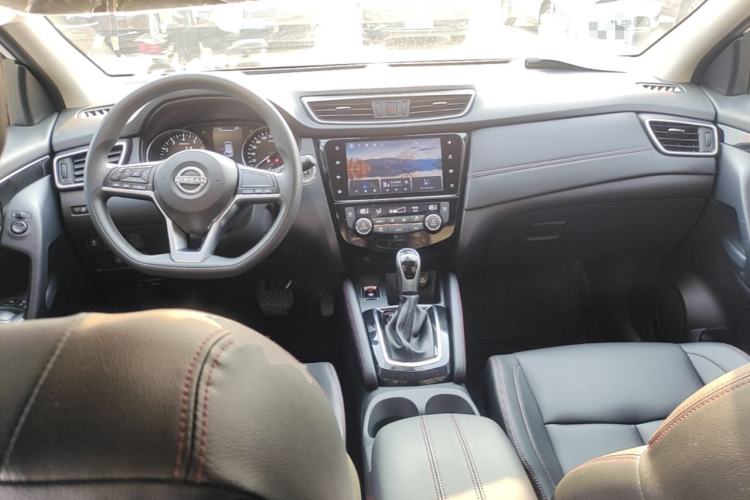 Used Nissan Qashqai 2023 Classic 2.0L CVT XV Comfort Edition Center Console