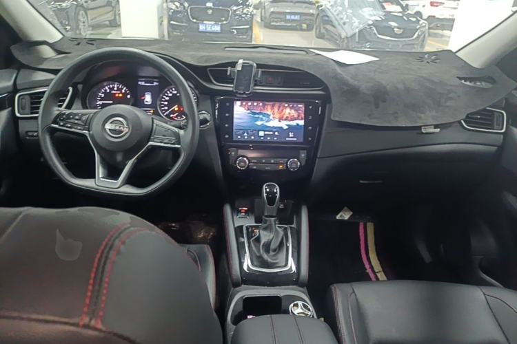Used Nissan Qashqai 2023 Classic 2.0L CVT XV Comfort Edition Center Console