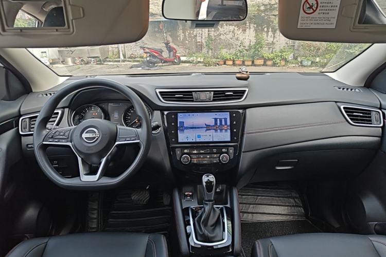 Used Nissan Qashqai 2023 Classic 2.0L CVT XV Comfort Edition Center Console