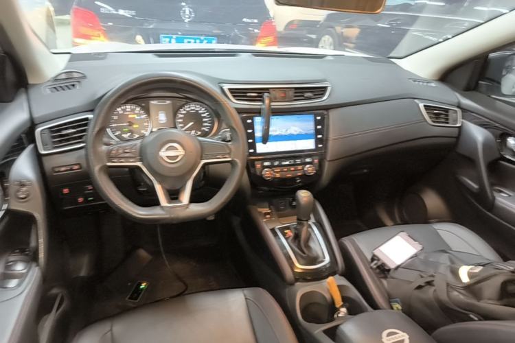 Used Nissan Qashqai 2023 Classic 2.0L CVT XV Comfort Edition Center Console
