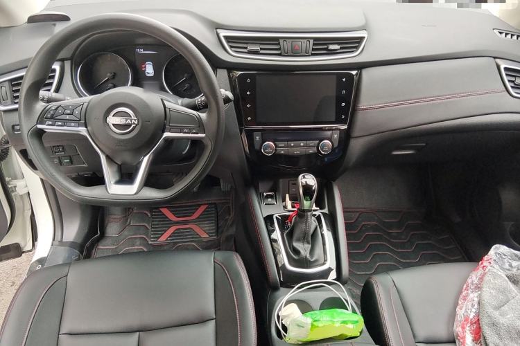 Used Nissan Qashqai 2023 Classic 2.0L CVT XV Comfort Edition Center Console