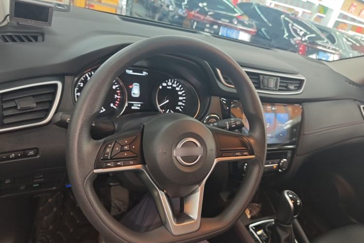 Used Nissan Qashqai 2023 Classic 2.0L CVT XV Comfort Edition Center Console