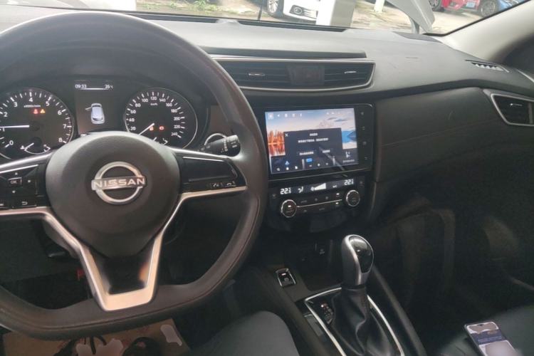 Used Nissan Qashqai 2023 Classic 2.0L CVT XV Comfort Edition Center Console