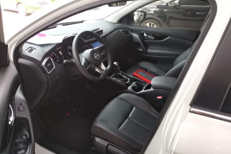 Used Nissan Qashqai 2023 Classic 2.0L CVT XV Comfort Edition Driver Seat