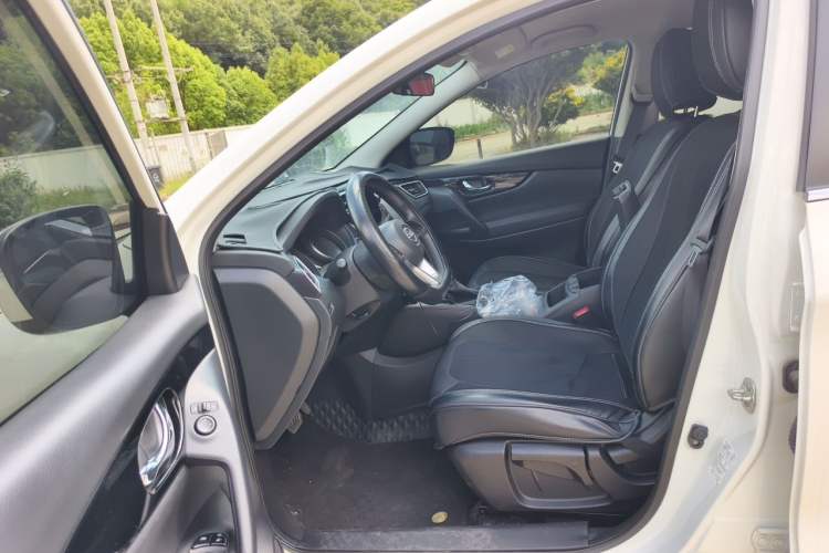 Used Nissan Qashqai 2023 Classic 2.0L CVT XV Comfort Edition Driver Seat