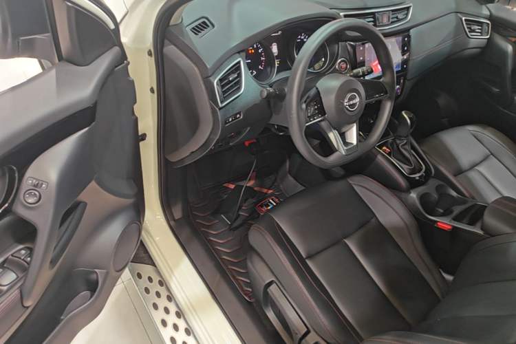 Used Nissan Qashqai 2023 Classic 2.0L CVT XV Comfort Edition Driver Seat