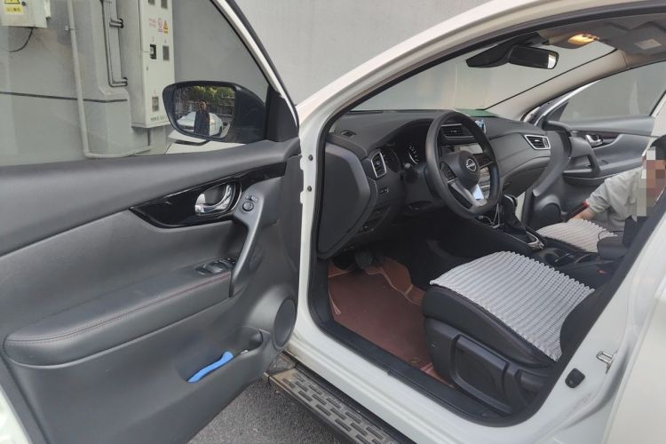 Used Nissan Qashqai 2023 Classic 2.0L CVT XV Comfort Edition Driver Seat