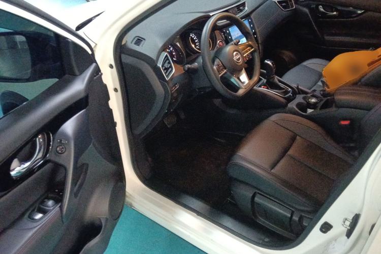 Used Nissan Qashqai 2023 Classic 2.0L CVT XV Comfort Edition Driver Seat