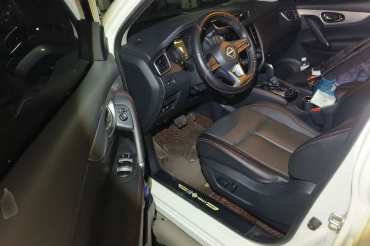Used Nissan Qashqai 2023 Classic 2.0L CVT XV Prem. Smart Enjoyment Edition Driver Seat