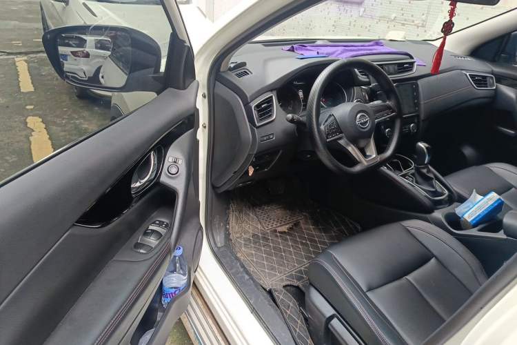 Used Nissan Qashqai 2023 Classic 2.0L CVT XV Comfort Edition Driver Seat