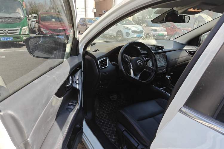 Used Nissan Qashqai 2023 Classic 2.0L CVT XV Comfort Edition Driver Seat
