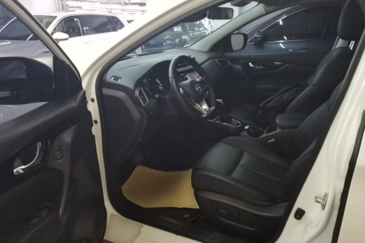Used Nissan Qashqai 2023 Classic 2.0L CVT XV+ Leading Edition Driver Seat