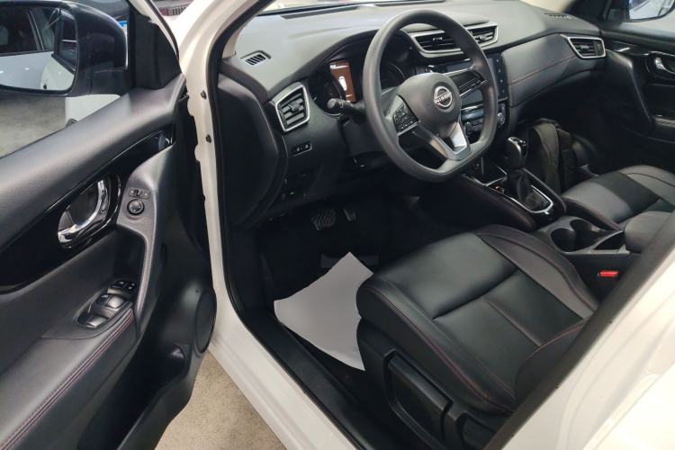 Used Nissan Qashqai 2023 Classic 2.0L CVT XV Comfort Edition Driver Seat
