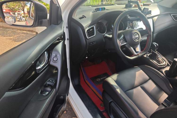 Used Nissan Qashqai 2023 Classic 2.0L CVT XV Comfort Edition Driver Seat