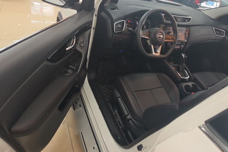 Used Nissan Qashqai 2023 Classic 2.0L CVT XV Comfort Edition Driver Seat