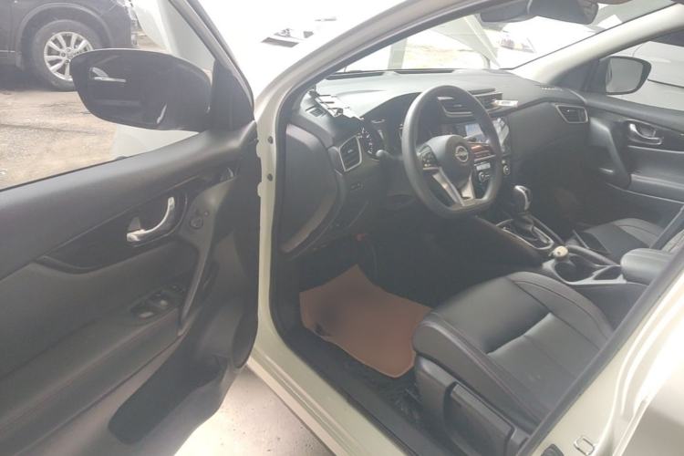 Used Nissan Qashqai 2023 Classic 2.0L CVT XV Comfort Edition Driver Seat