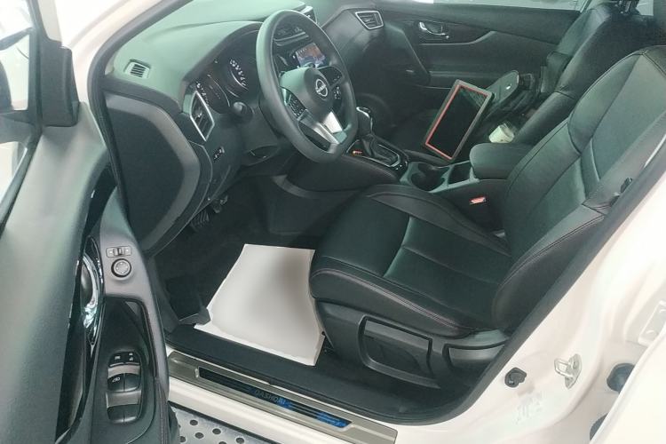 Used Nissan Qashqai 2023 Classic 2.0L CVT XV Comfort Edition Driver Seat