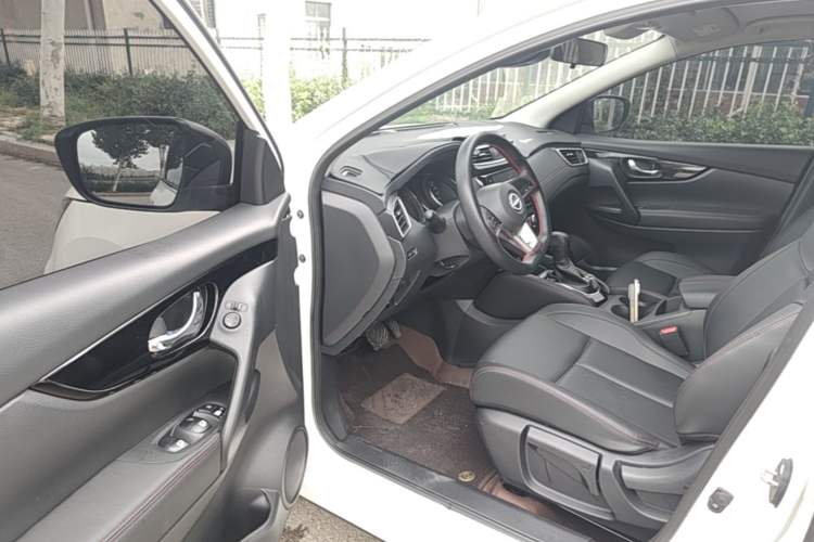 Used Nissan Qashqai 2023 Classic 2.0L CVT XV Comfort Edition Driver Seat