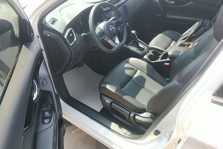 Used Nissan Qashqai 2023 Classic 2.0L CVT XV Comfort Edition Driver Seat