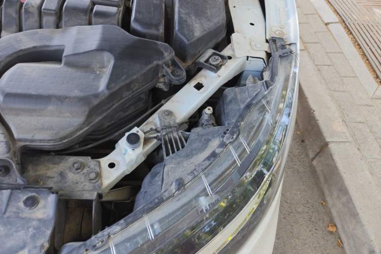 Used Nissan Qashqai 2023 Classic 2.0L CVT XV Comfort Edition Engine Bay Left