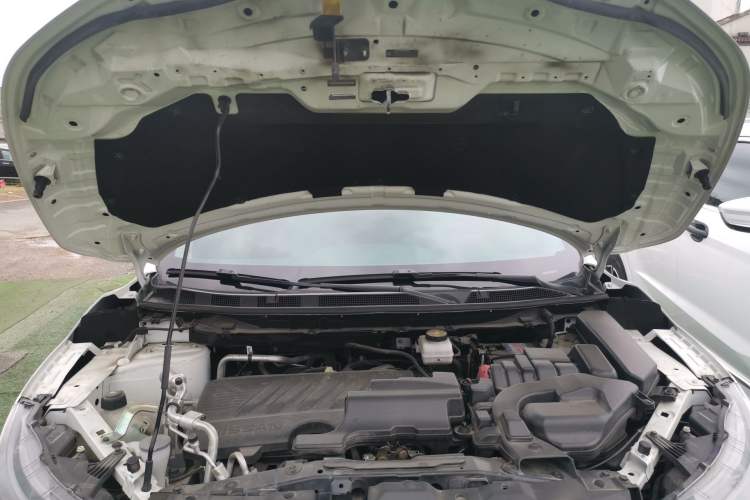 Used Nissan Qashqai 2023 Classic 2.0L CVT XV Comfort Edition Engine Bay