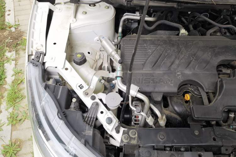 Used Nissan Qashqai 2023 Classic 2.0L CVT XV Comfort Edition Engine Bay Right
