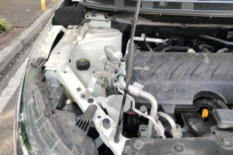 Used Nissan Qashqai 2023 Classic 2.0L CVT XV Comfort Edition Engine Bay Right