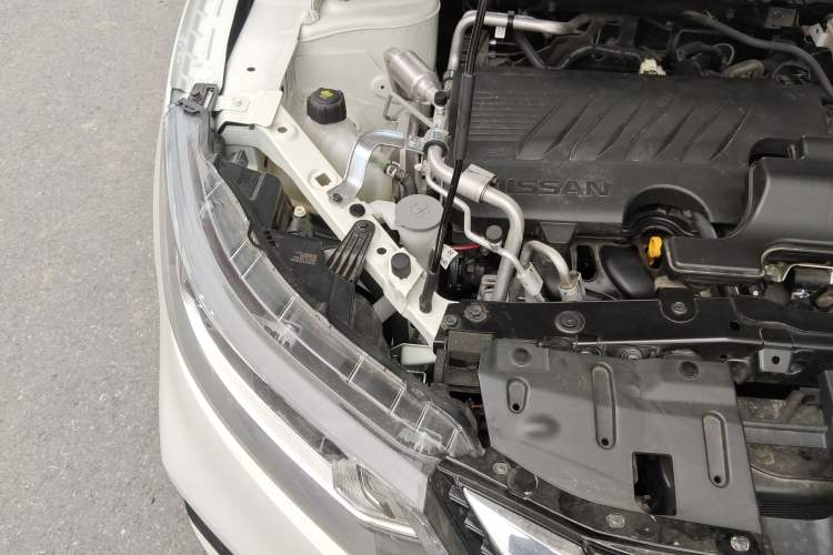 Used Nissan Qashqai 2023 Classic 2.0L CVT XV Comfort Edition Engine Bay Right