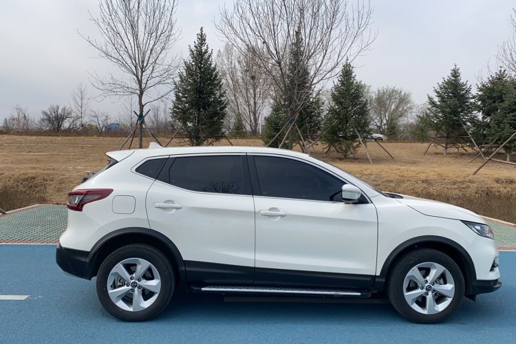Used Nissan Qashqai 2023 Classic 2.0L CVT XV Comfort Edition Exterior 2