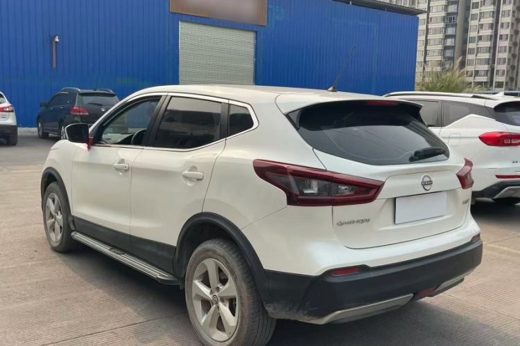 Used Nissan Qashqai 2023 Classic 2.0L CVT XV Comfort Edition Exterior 3