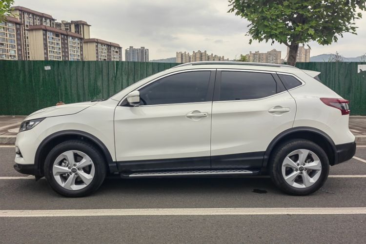 Used Nissan Qashqai 2023 Classic 2.0L CVT XV Comfort Edition Exterior 4