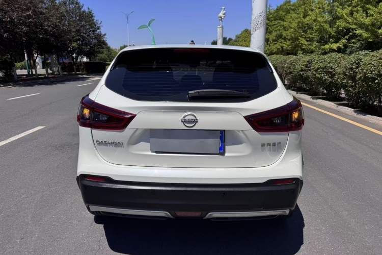Used Nissan Qashqai 2023 Classic 2.0L CVT XV Comfort Edition Exterior 4